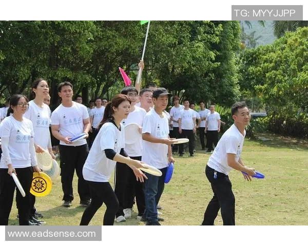 深圳飞盘队的运营体系与战术解析探索飞盘运动的未来发展路径
